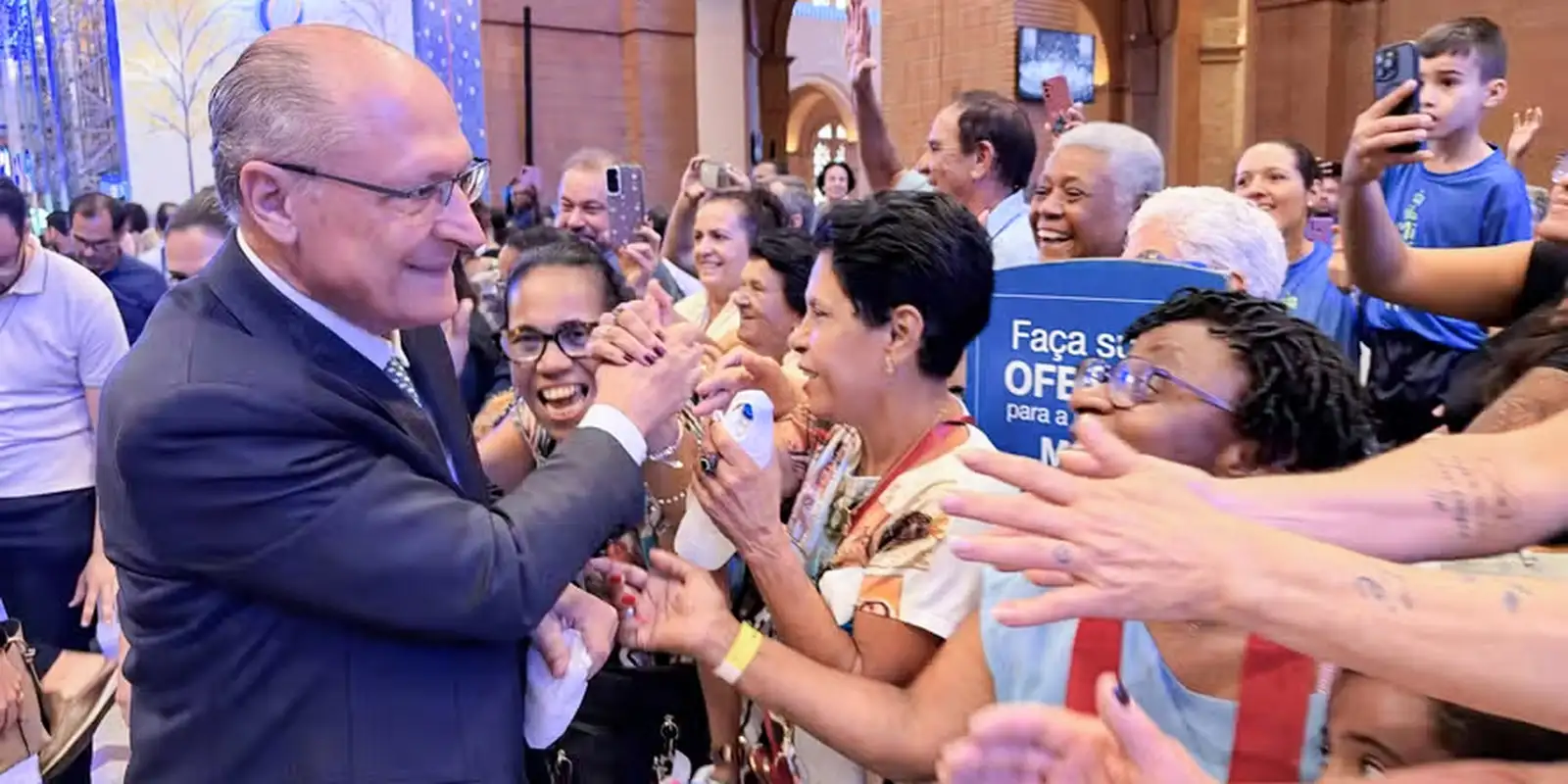 Alckmin pede isenção do TSE e defende liberdade de expressão