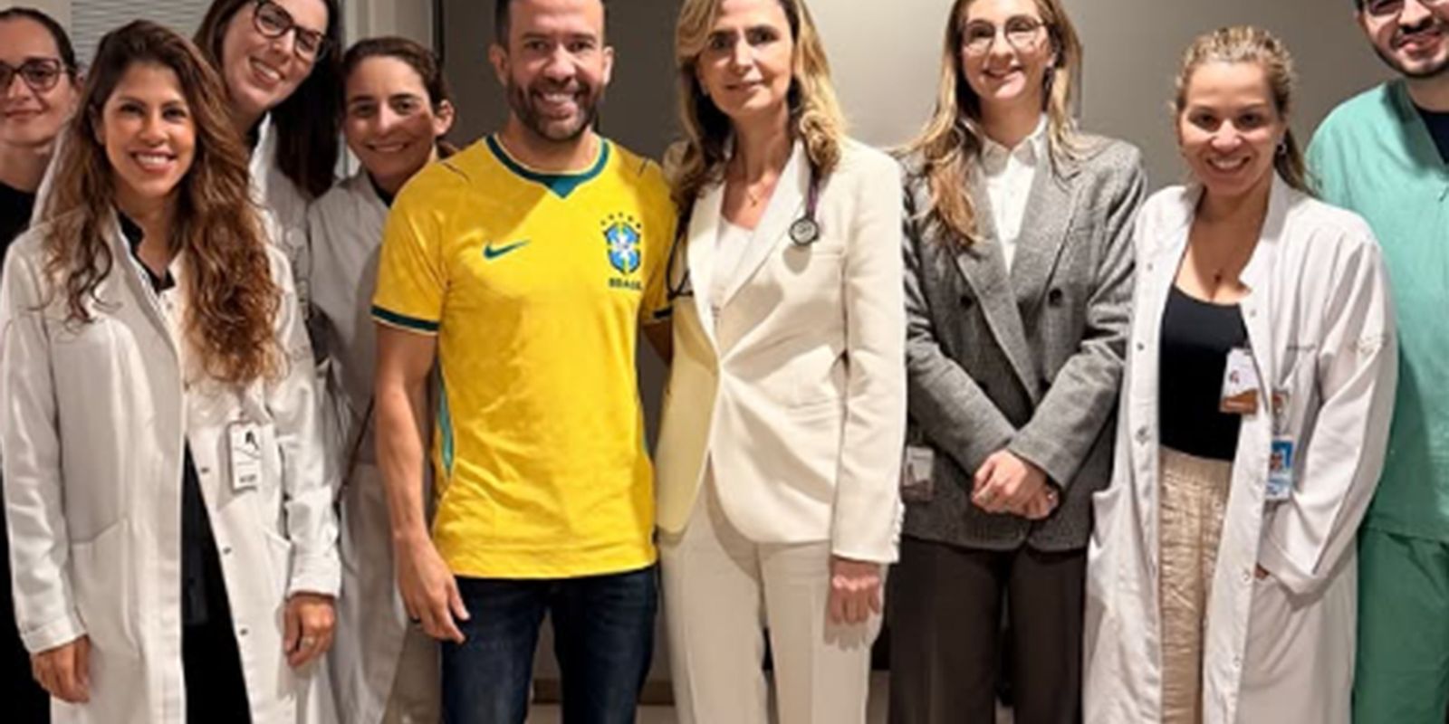 André Janones tem alta e deixa hospital em SP após arritmia