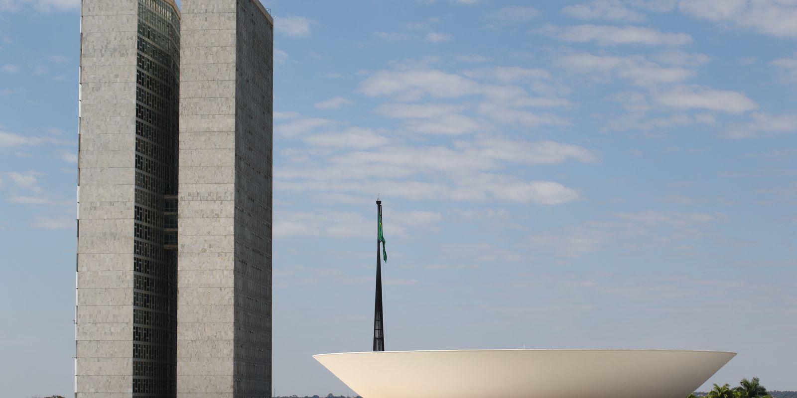 Câmara aprova novo teto do MEI e perdão a dívidas da União
