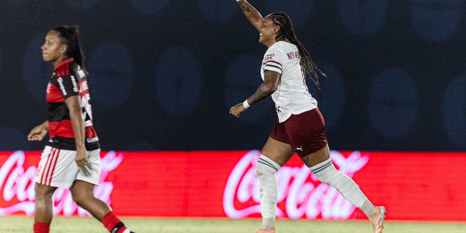 Fluminense derrota Flamengo por 2 a 1 e abre vantagem nas quartas