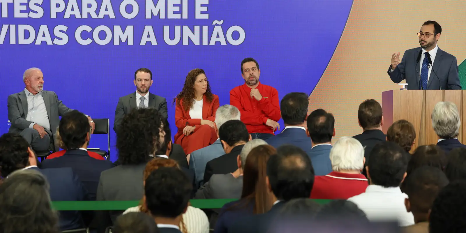 Governo sanciona Prospera MEI e perdoa dívidas de microempreendedores