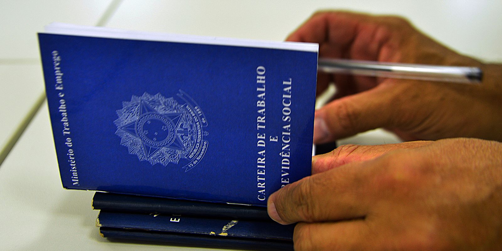 MTE libera R$ 804,24 mi e paga Abono a 1,03 milhão