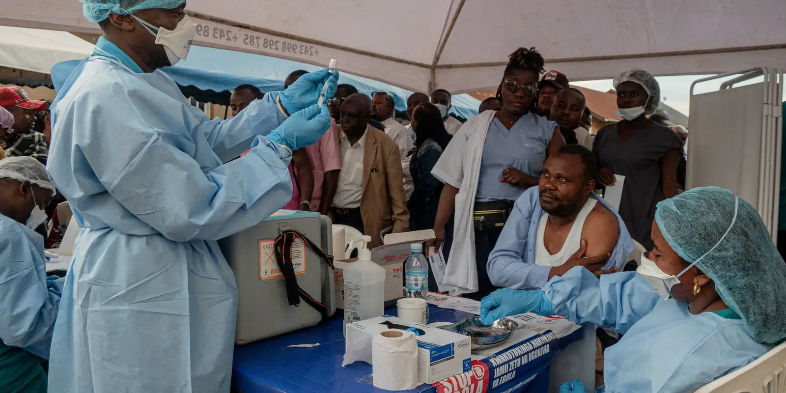 Surto de ebola atinge oito províncias do Congo e supera 9.415 casos